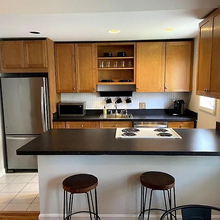 Lovely Two Bedroom Condo In South Boston Dış mekan fotoğraf