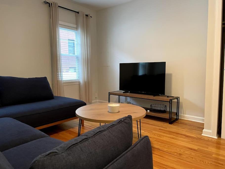 Lovely Two Bedroom Condo In South Boston Dış mekan fotoğraf